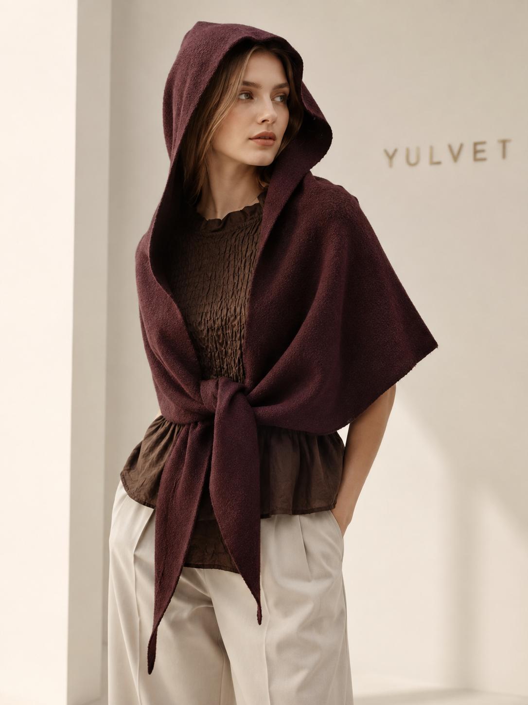 YULVET Capa Poncho con Capucha para Mujer | Chal Triangular de Tejido Suave con Caída Envolvente y Cierre Anudado | Capa Ligera Elegante para Otoño e Invierno