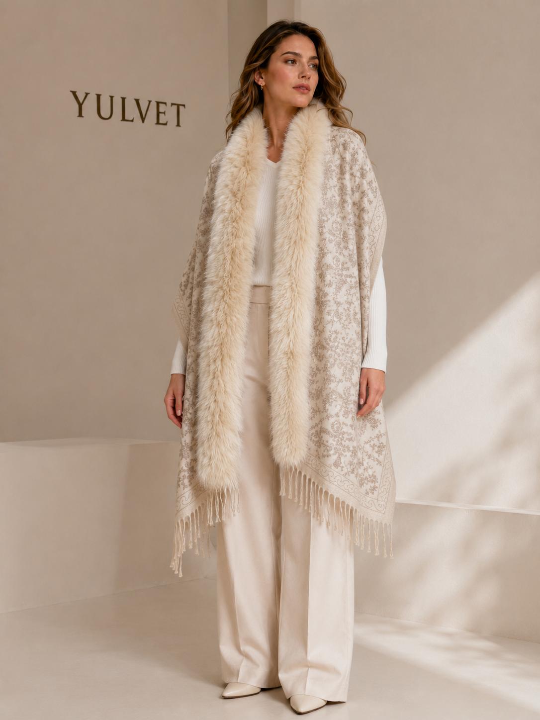 YULVET Chal con cuello de pelo sintético de gran volumen, tejido jacquard con acabado elegante, flecos decorativos y diseño envolvente para otoño e invierno
