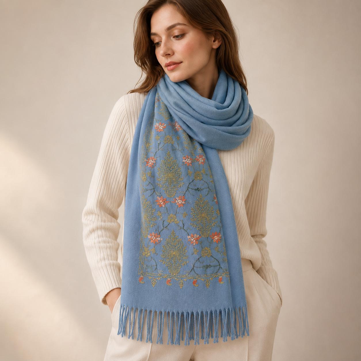YULVET Bufanda de punto suave con estampado ornamental tipo jacquard, acabado elegante con flecos y diseño versátil para otoño e invierno