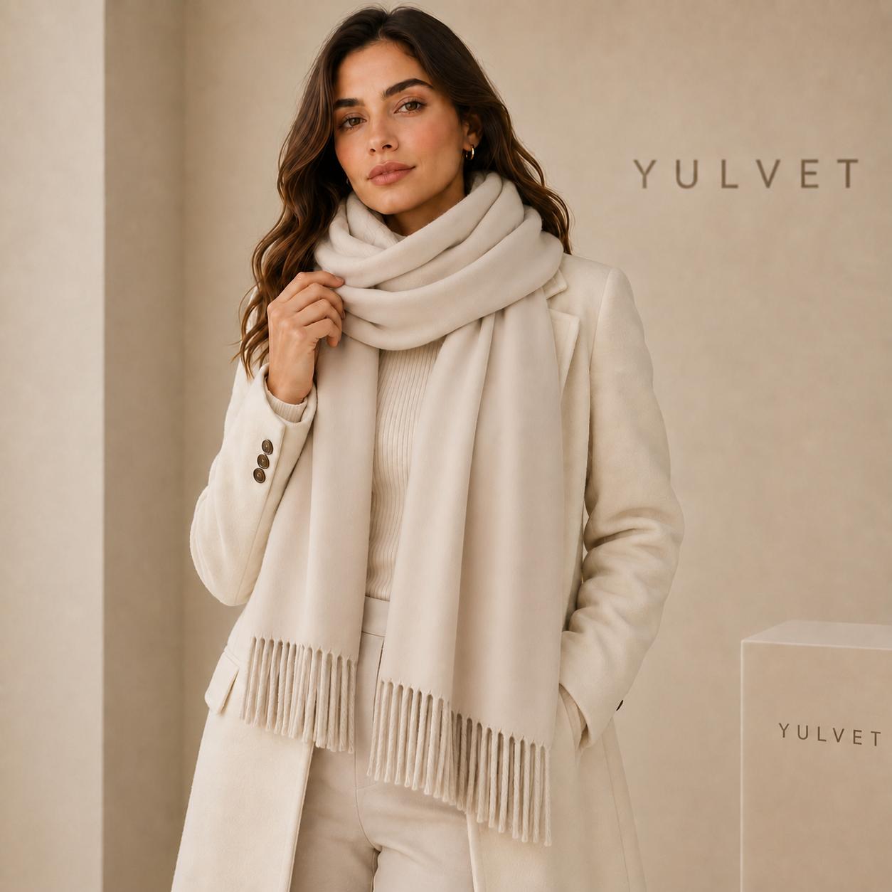 YULVET Bufanda grande para mujer de tacto suave con flecos, acabado liso y diseño elegante y versátil para uso diario, viajes y ocasiones especiales