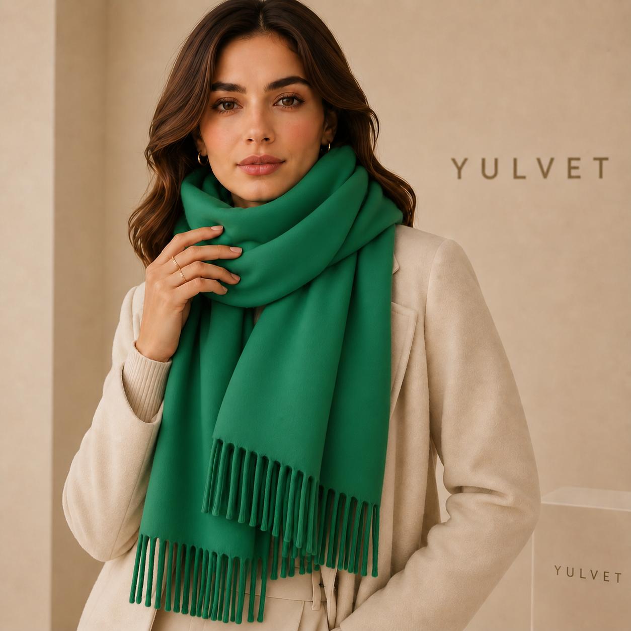 YULVET Bufanda grande para mujer de tacto suave con flecos, acabado liso y diseño elegante y versátil para uso diario, viajes y ocasiones especiales