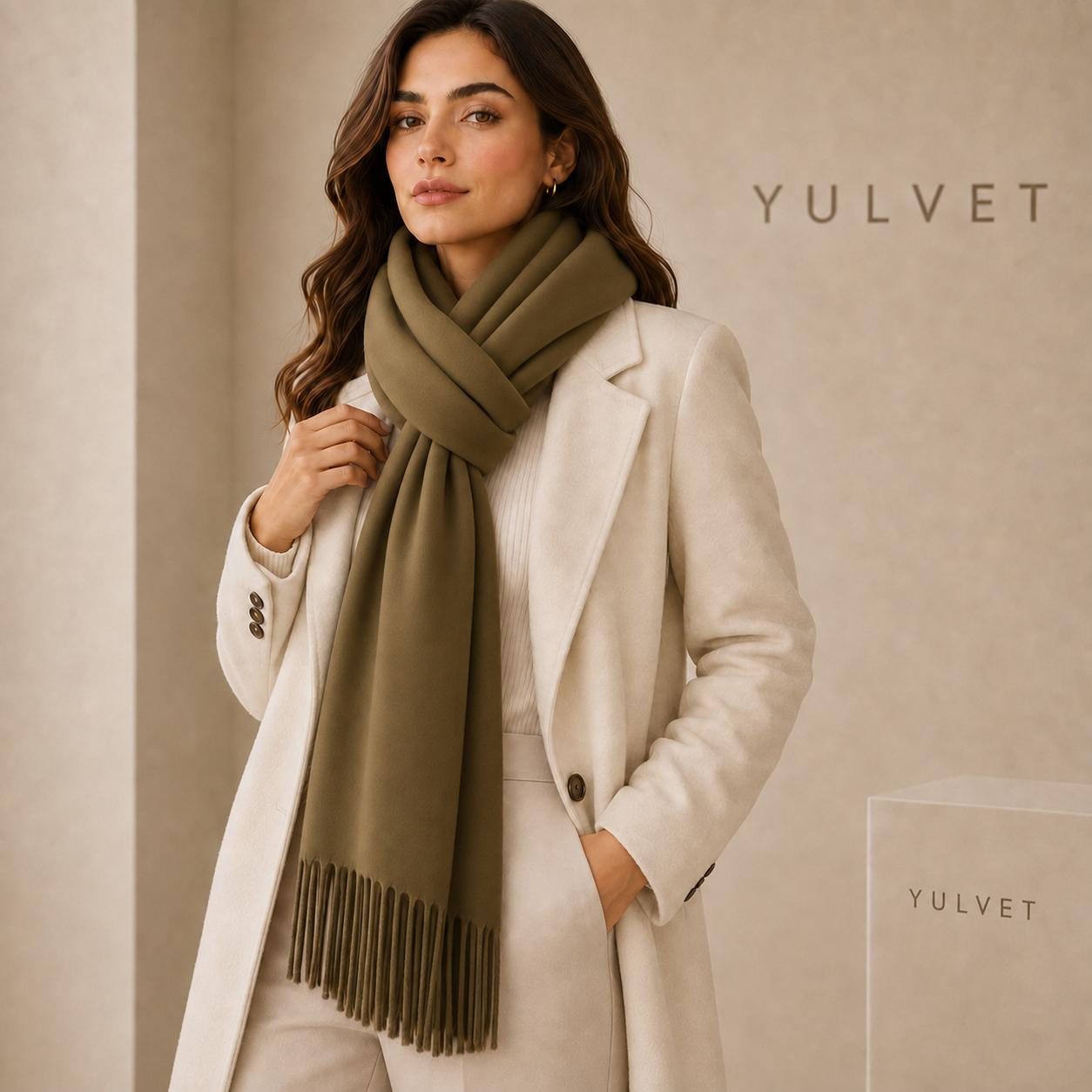 YULVET Bufanda grande para mujer de tacto suave con flecos, acabado liso y diseño elegante y versátil para uso diario, viajes y ocasiones especiales