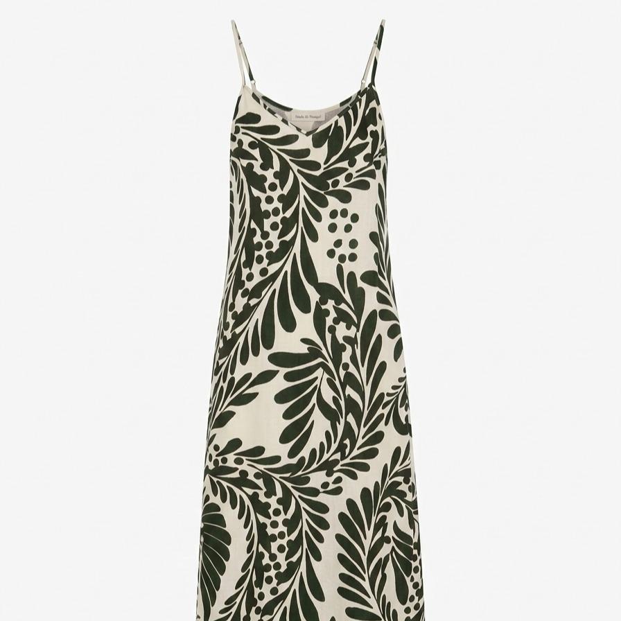 Vestido largo estampado hojas azul marino con tirantes finos, corte amplio fluido estilo boho elegante y tejido ligero ideal para verano