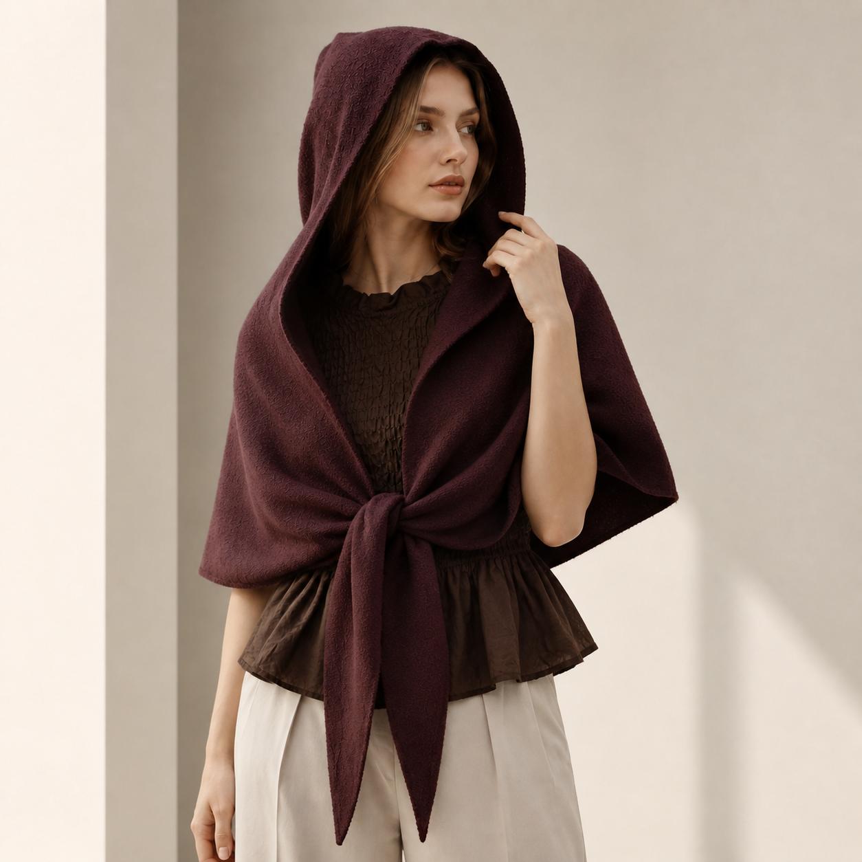 YULVET Capa Poncho con Capucha para Mujer | Chal Triangular de Tejido Suave con Caída Envolvente y Cierre Anudado | Capa Ligera Elegante para Otoño e Invierno
