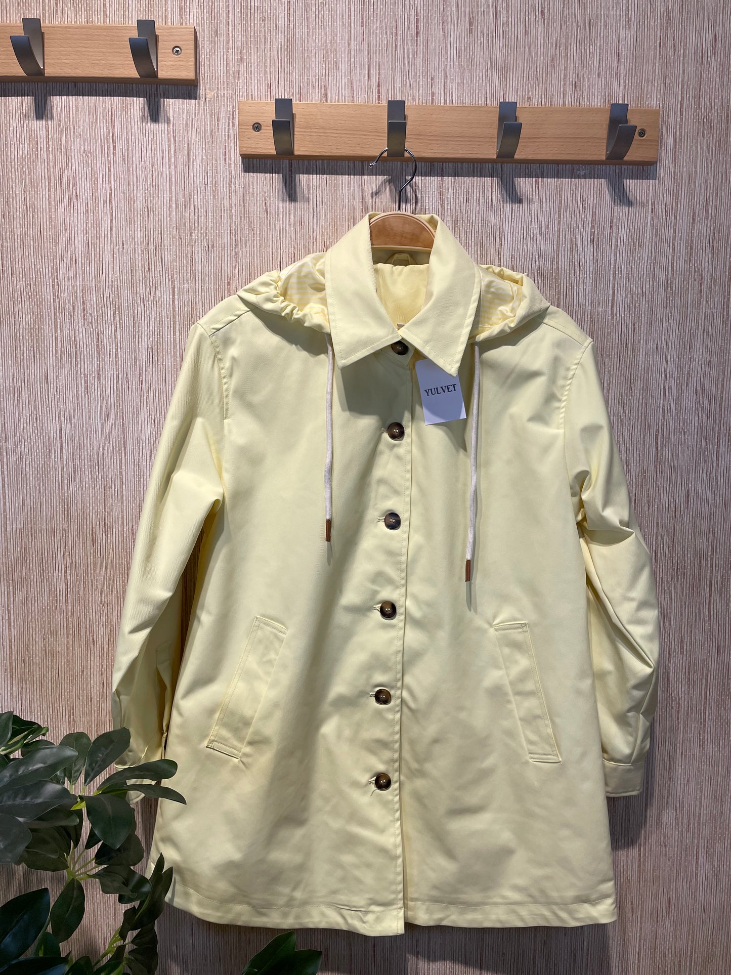 CHAQUETA NEREA CAPUCHA