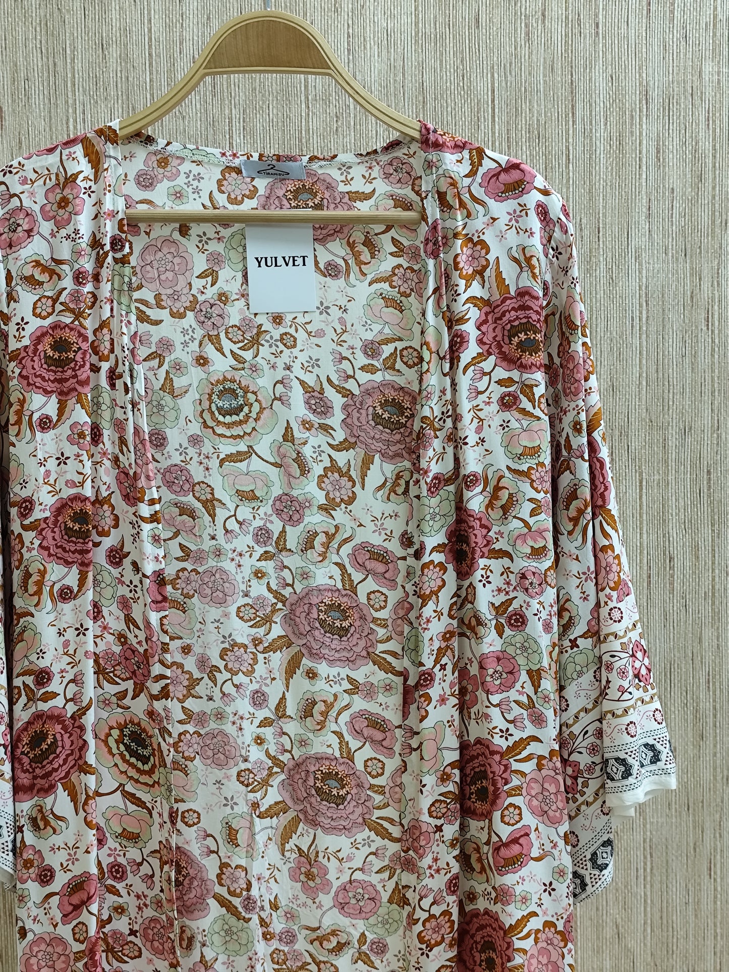 KIMONO