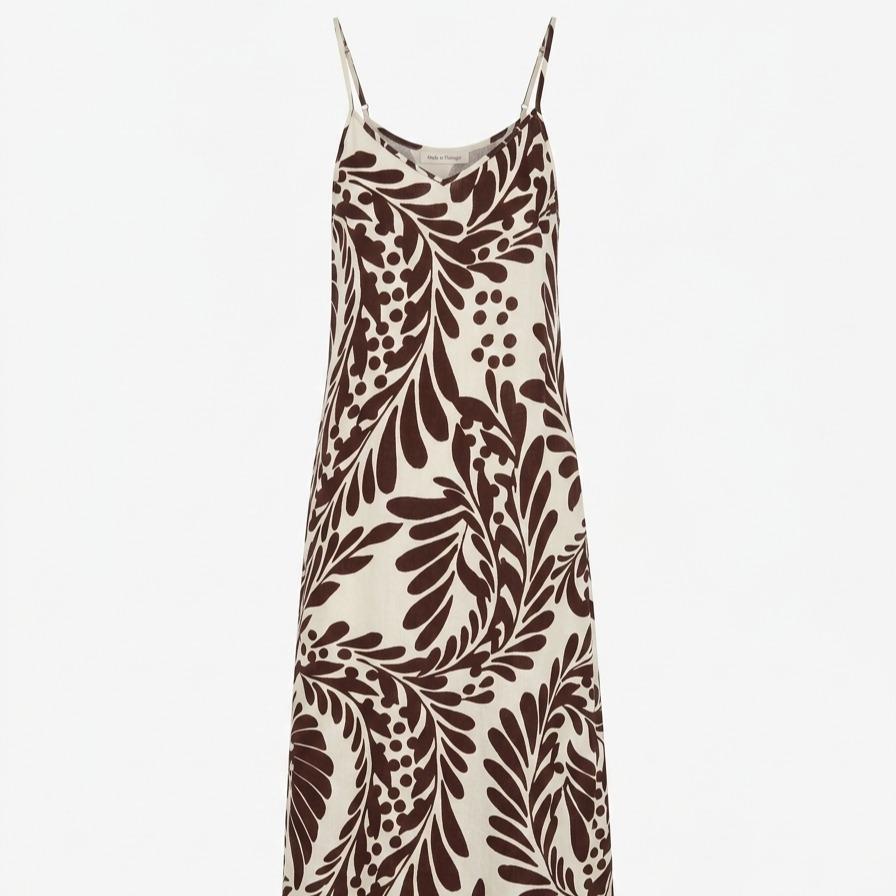 Vestido largo estampado hojas azul marino con tirantes finos, corte amplio fluido estilo boho elegante y tejido ligero ideal para verano