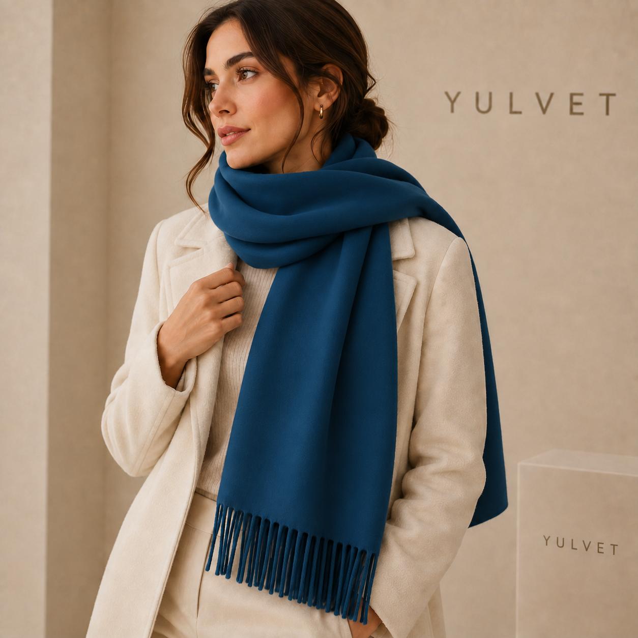 YULVET Bufanda grande para mujer de tacto suave con flecos, acabado liso y diseño elegante y versátil para uso diario, viajes y ocasiones especiales