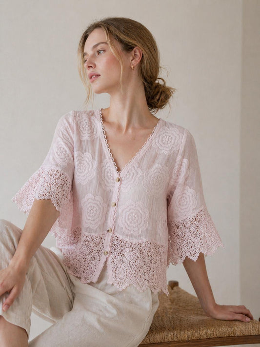 YULVET Blusa corta de encaje bordado con manga amplia y acabado artesanal