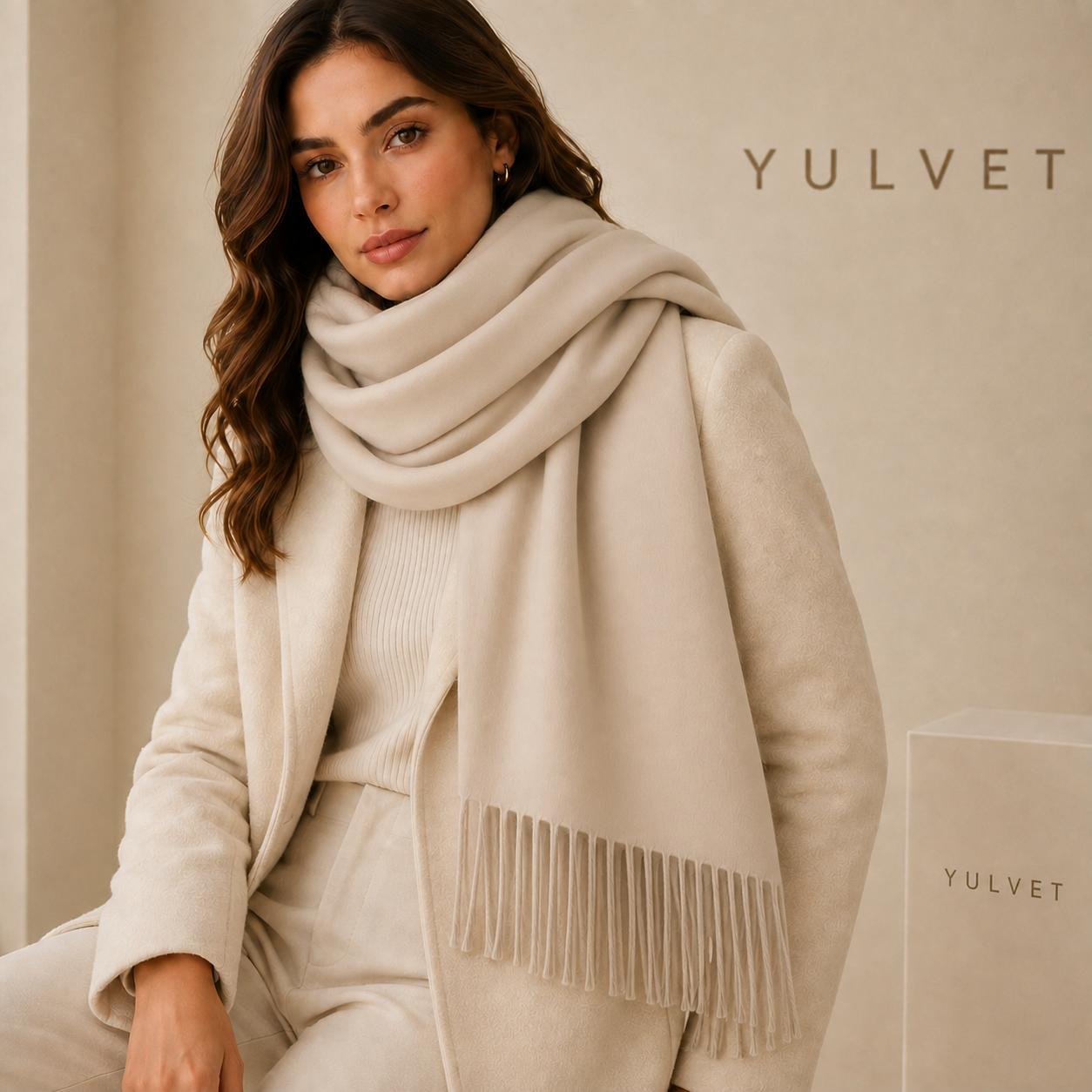 YULVET Bufanda grande para mujer de tacto suave con flecos, acabado liso y diseño elegante y versátil para uso diario, viajes y ocasiones especiales