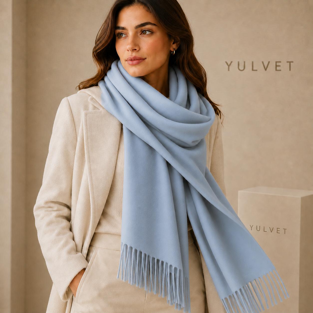 YULVET Bufanda grande para mujer de tacto suave con flecos, acabado liso y diseño elegante y versátil para uso diario, viajes y ocasiones especiales