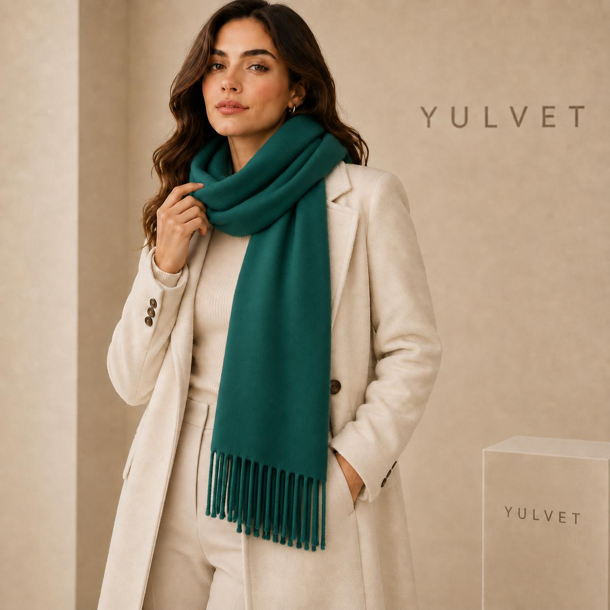 YULVET Bufanda grande para mujer de tacto suave con flecos, acabado liso y diseño elegante y versátil para uso diario, viajes y ocasiones especiales